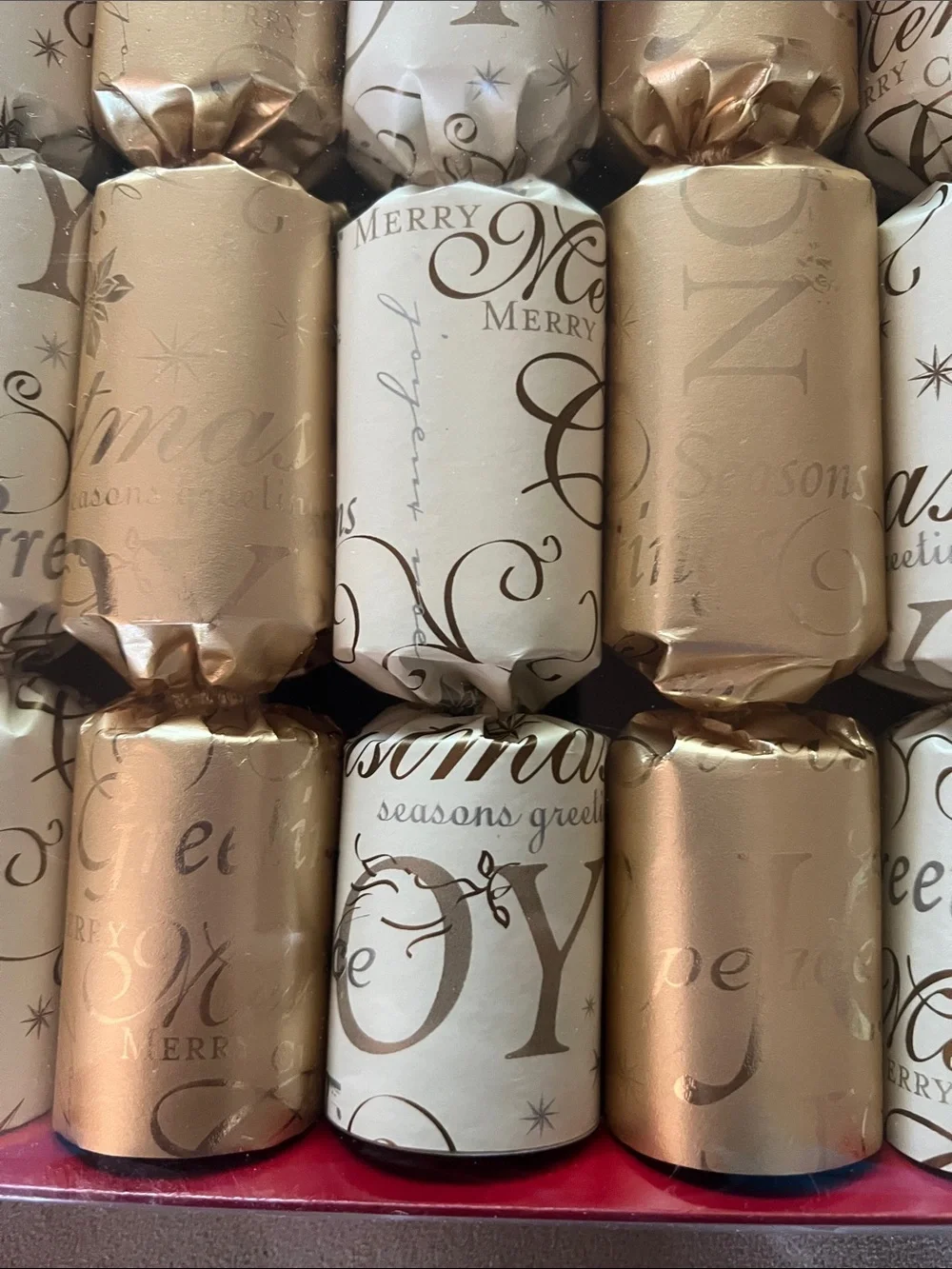 Gold & Cream Holiday Party Crackers - Set of 10